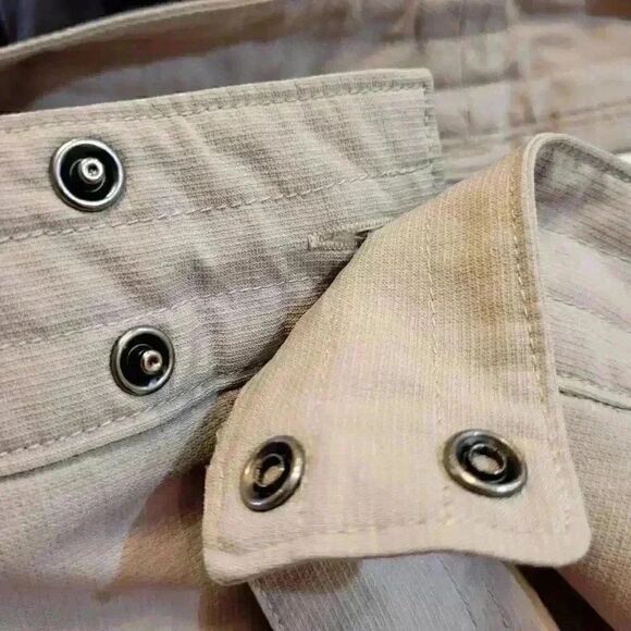 Columbia Women's Tan Poly Shorts w Pockets - Picture 12 of 12